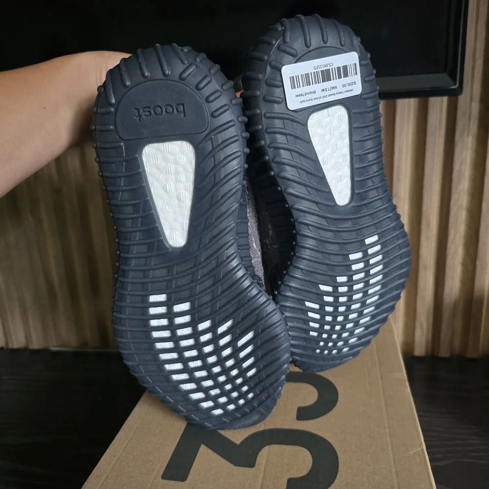 Adidas Yeezy boost 350 v2 mx dark salt Boost Sneakers size 6